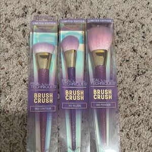 Real Techniques Brush Crush Limited Edition Set -contour,blush & powder